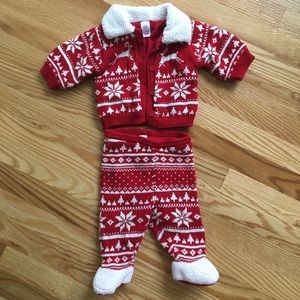 0-3 months Baby Gap Christmas 2-piece set